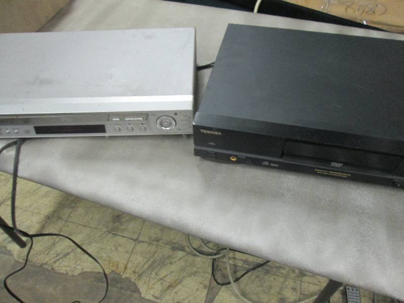 lot 318 image: Lot of 2 Toshiba & Sony DVD Player...