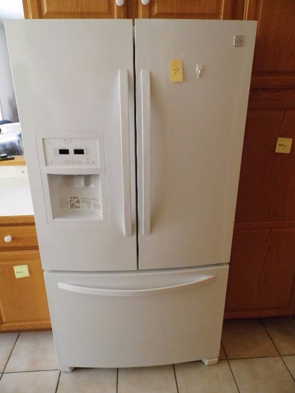 lot 26 image: Kenmore French Door Fridge