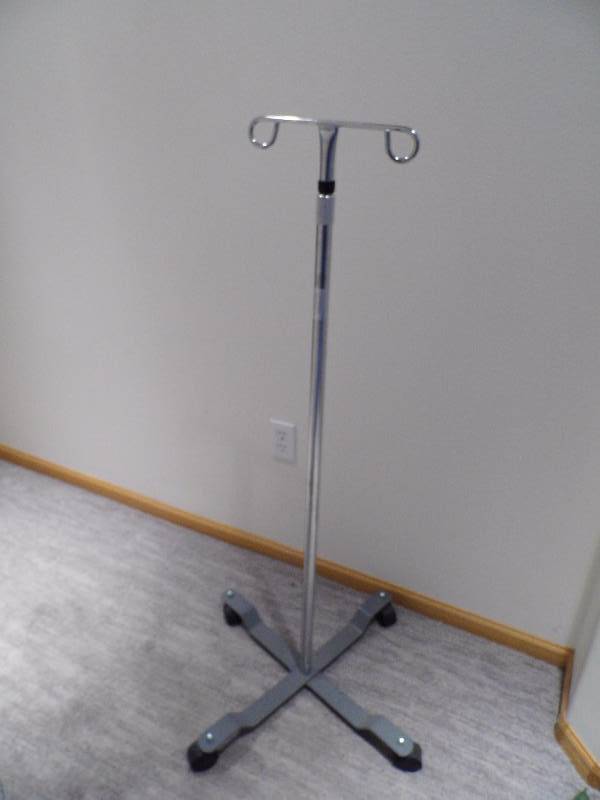lot 47 image: IV Stand
