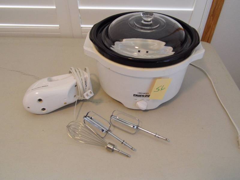 lot 56 image: Crockpot - Mixer