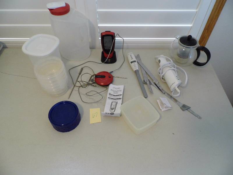 lot 67 image: Oregon Thermo Sensor - Electric Knife