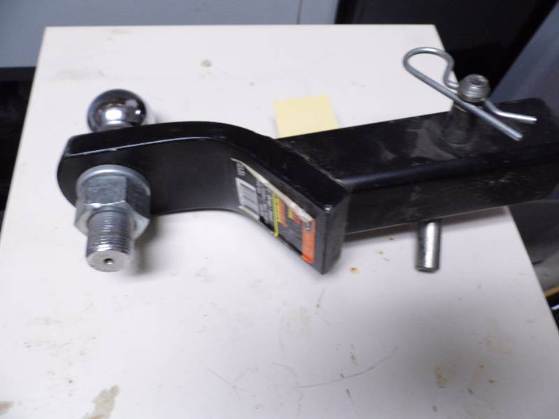 lot 90 image: Receiver Hitch