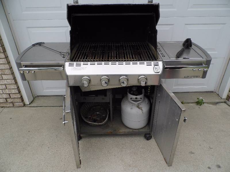 lot 93 image: Weber Grill