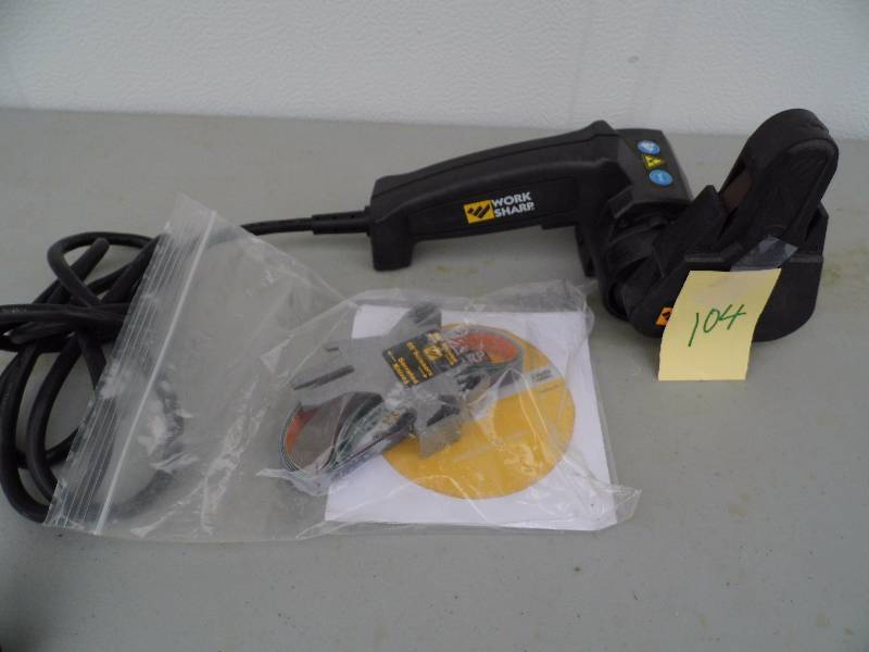 lot 104 image: Knife & Tool Sharpener
