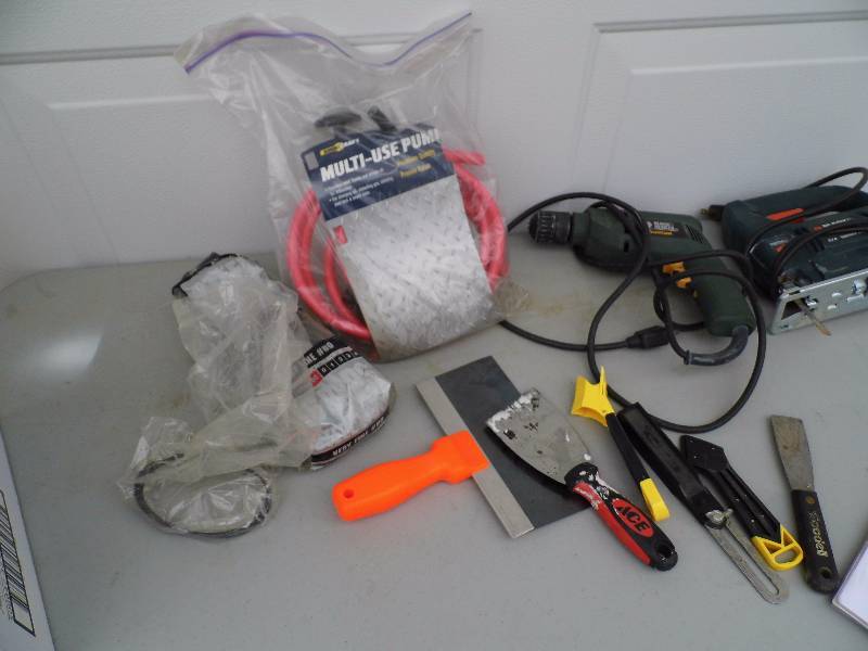lot 110 image: Multi Use Pump - Black & Decker Jig Saw & Drill