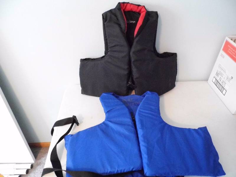 lot 121 image: Life Jackets