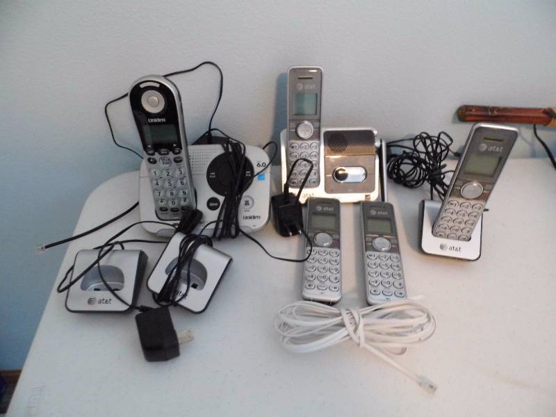 lot 127 image: Cordless Phones