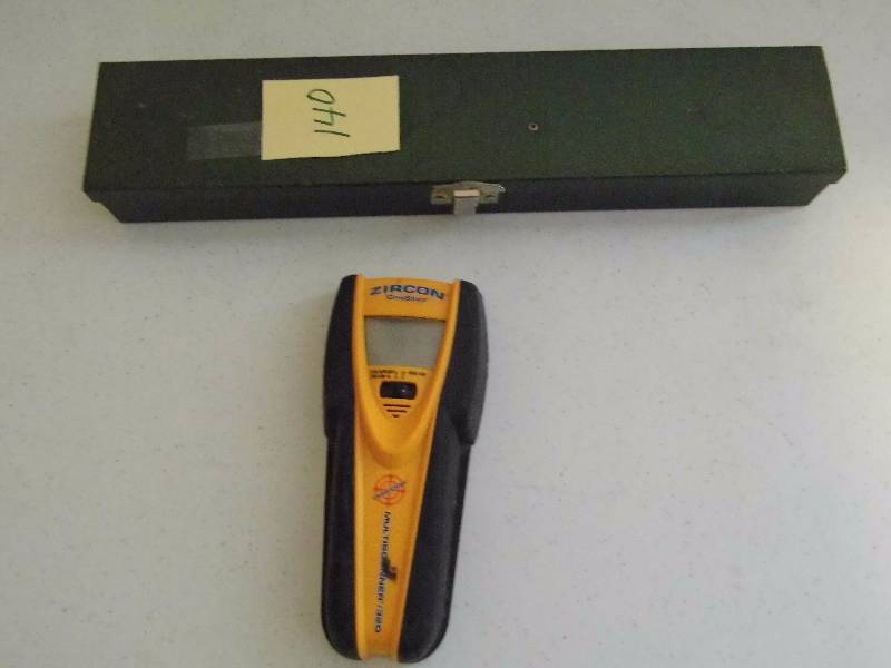 lot 140 image: Socket Set - Stud Finder