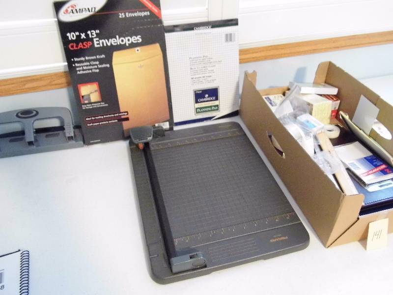 lot 141 image: Office Supplies