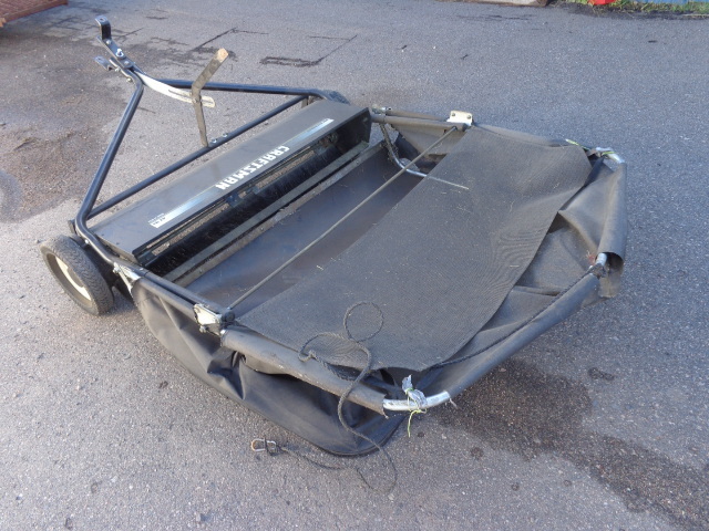 lot 7 image: Craftsman Lawn Sweeper