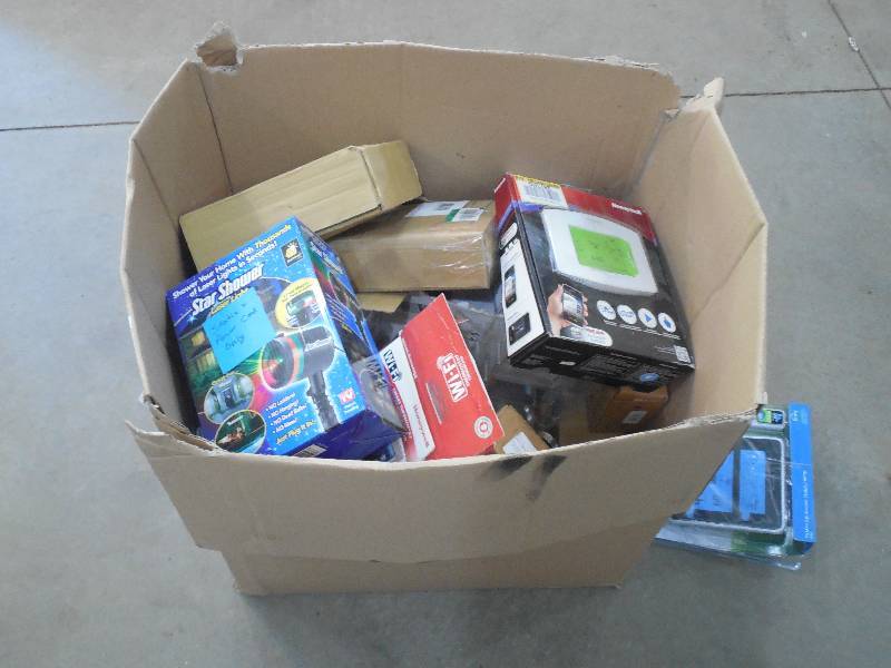 lot 10 image: ASSORTED BOX LOT