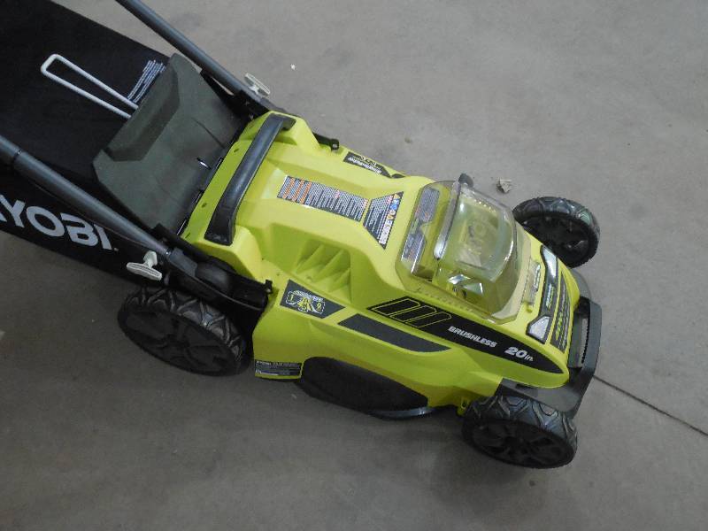 lot 12 image: 20 in. 40-Volt Brushless Lithium-Ion Cordless Battery Push Mower