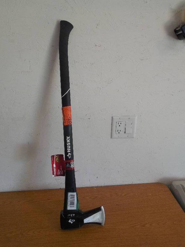 lot 8 image: Husky 4.5 lb. Premium Log Super Splitter with 34 in. Fiberglass Handle