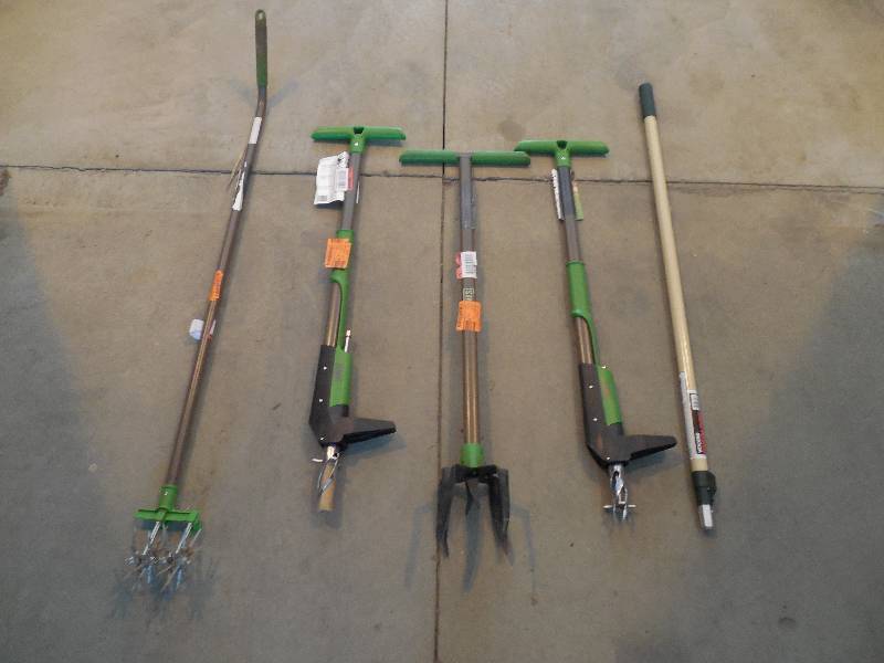 lot 83 image: LONG HANDLE YARD -  TOOL LOT