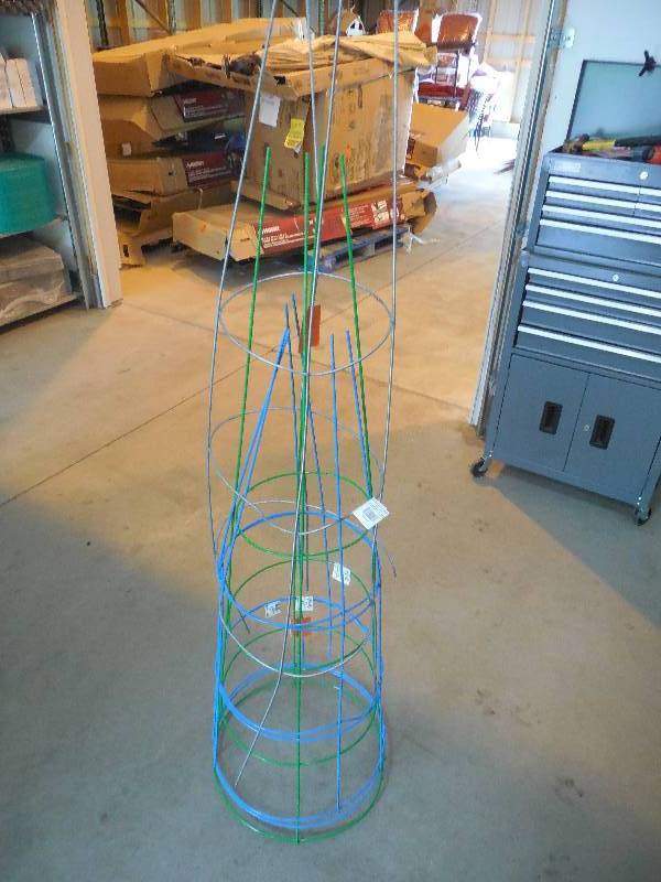 lot 131 image: TOMATO PLANT CAGE LOT OF 4
