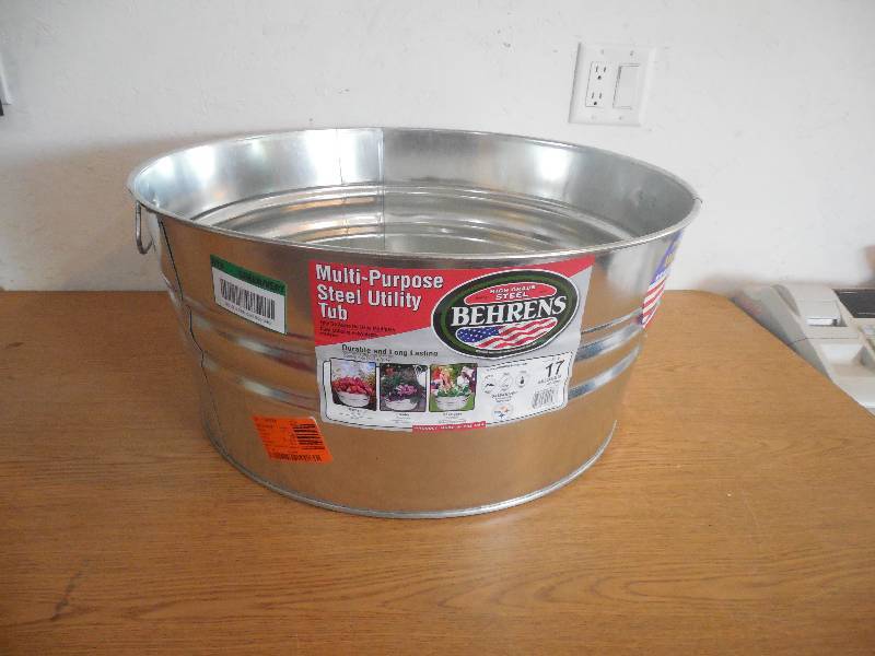 lot 135 image: Behrens 17 Gal. Galvanized Steel Round Tub