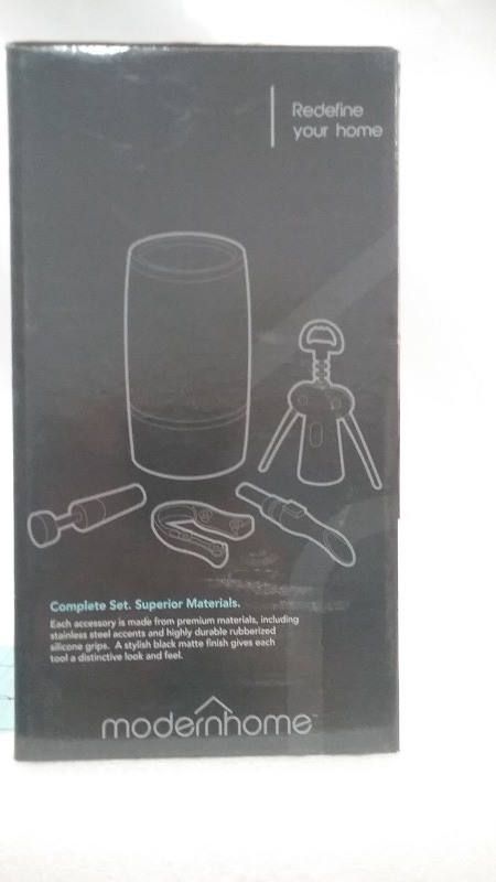 Modern Home Wine Accessory Kit
