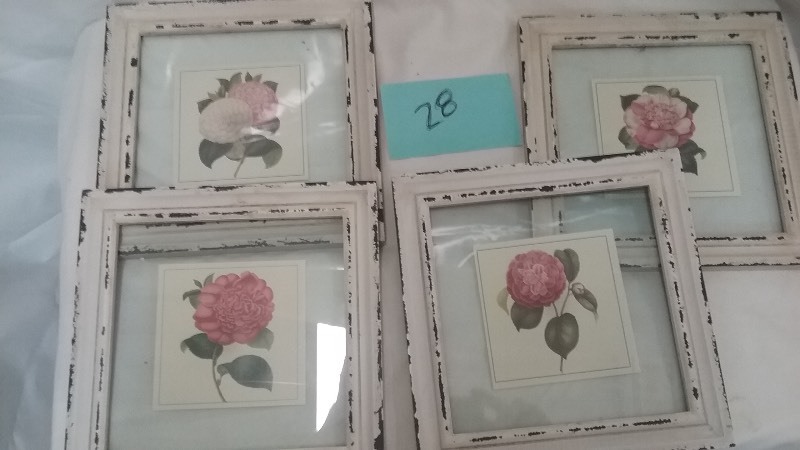 Lynette 4 piece Flower Prints
