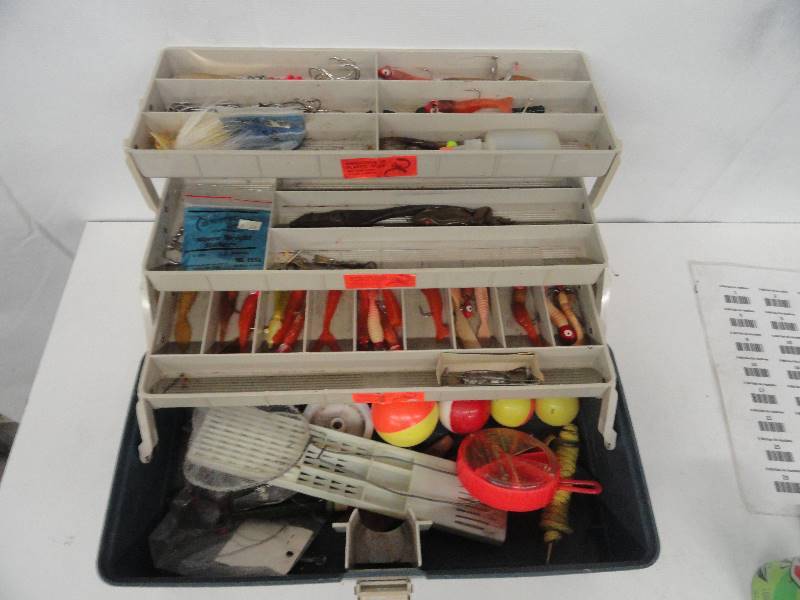 lot 10 image: Tackle Box With Tackle