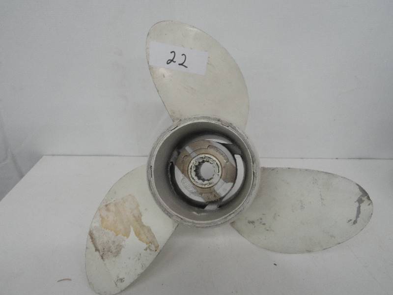 lot 22 image: Propeller