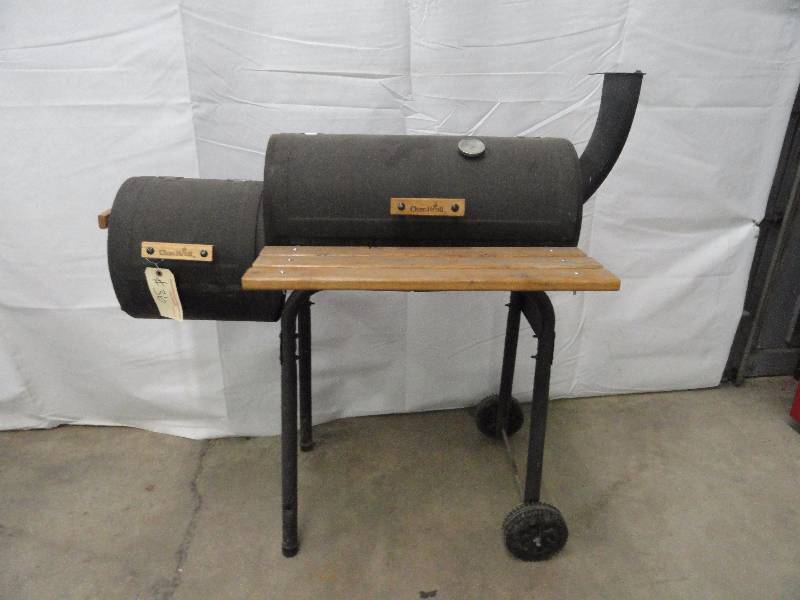 lot 36 image: Smoker Grill Char-Broil