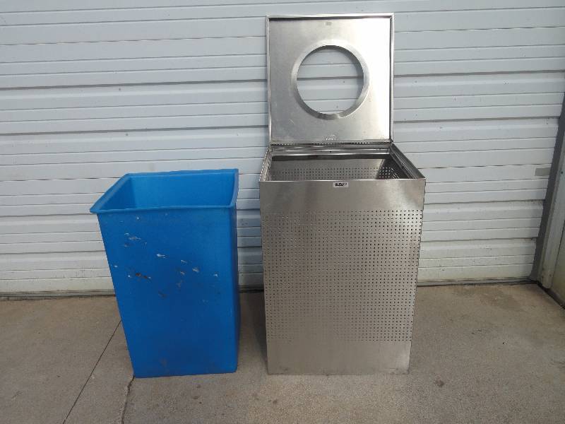 lot 48 image: Stainless Steel Trash Receptacle with Hindge Lid with Inner Can