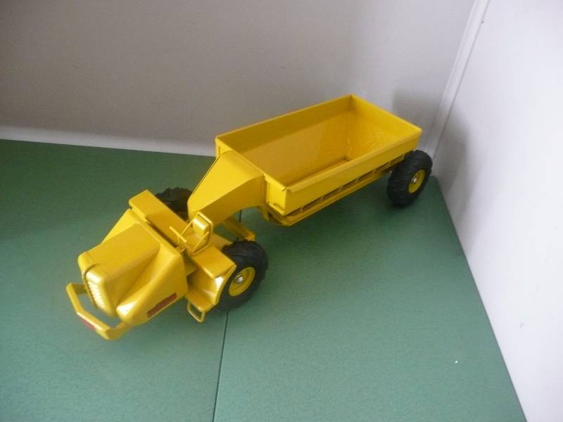 lot 7 image: S42 Vintage Doepke Wooldridge Earth Mover Dump Truck, Orange - Rosemoyne OH - See Pictures - Very Nice & Valuable