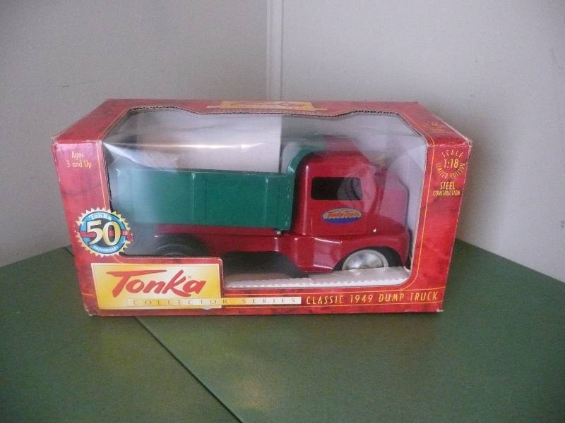 lot 38 image: Vintage 50th Anniversary 1949 Tonka Dump Truck Pressed Steel  - USA - NOS - Still In Box - See Pictures