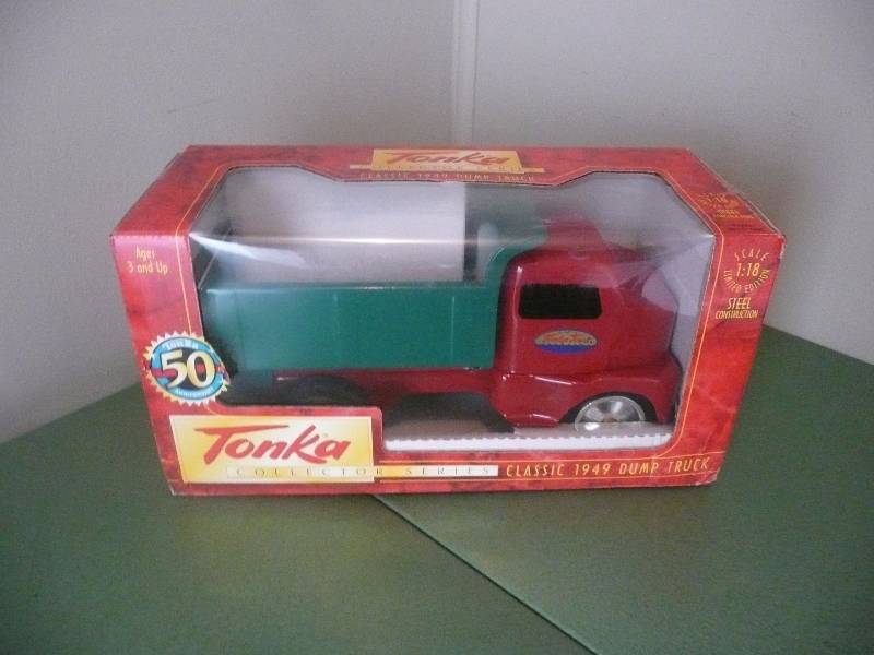 lot 39 image: Vintage 50th Anniversary 1949 Tonka Dump Truck Pressed Steel  - USA - NOS - Still In Box - See Pictures