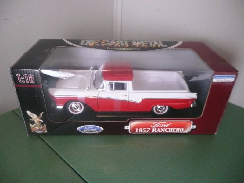 lot 43 image: Road Legends 118 SCALE DIECAST 1957 FORD RANCHERO IN Red & White On Base - NOS In Box - YAT-MING.