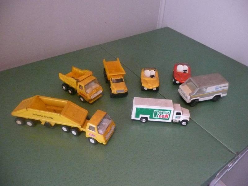 lot 54 image: Large Lot Of Vintage Small Tonka & Misc. Toys - See Pictures