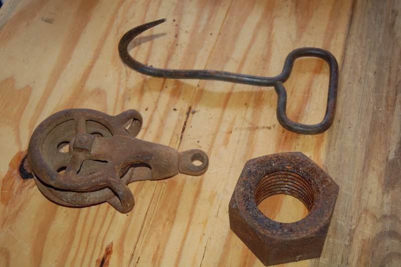lot 12 image: Vintage Farm Equipment