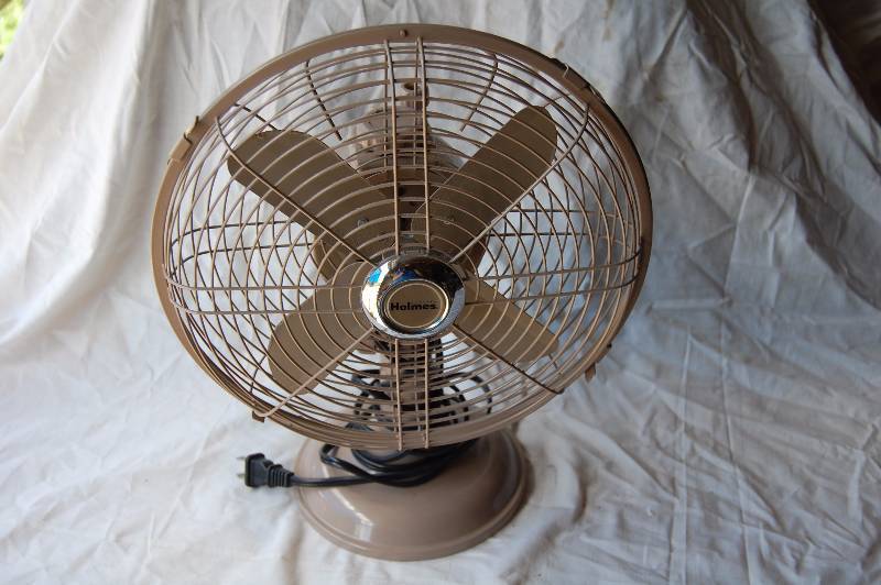 lot 13 image: Vintage Fan