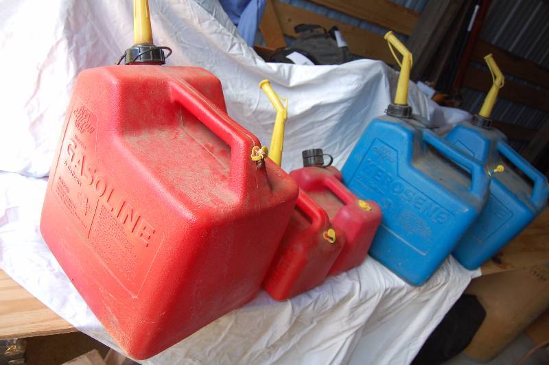 lot 23 image: Gas Cans