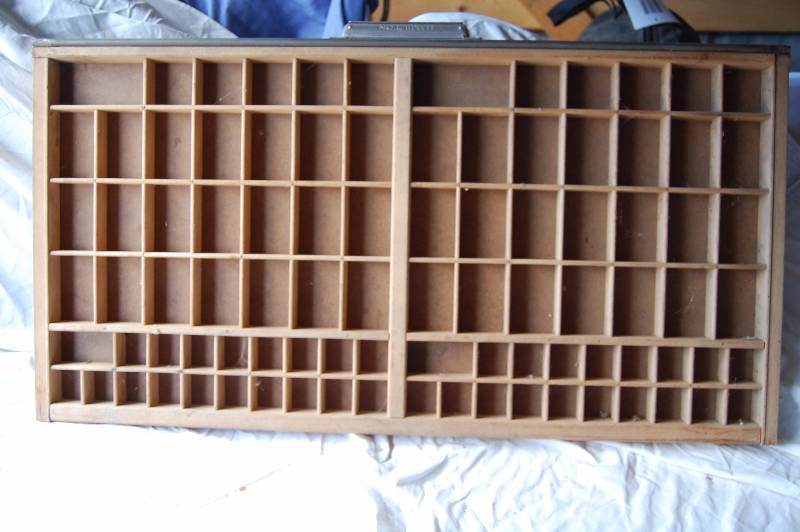 lot 32 image: Hamilton Typesetting Drawer