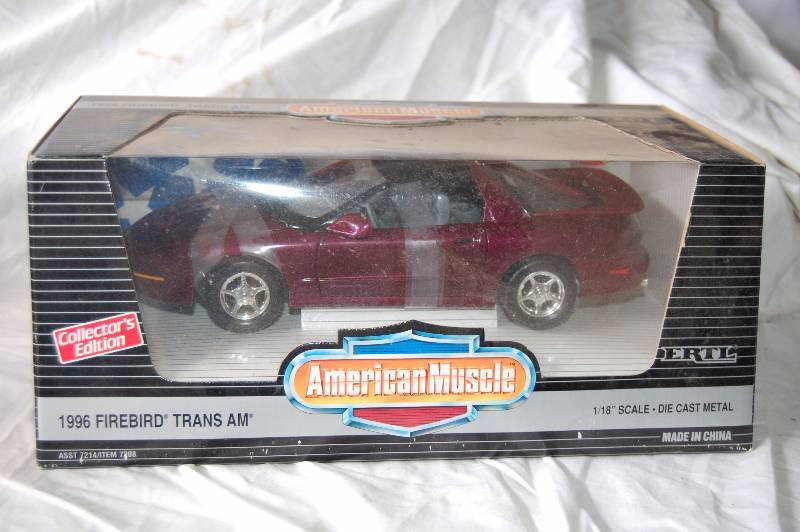 lot 76 image: Diecast Model Car
