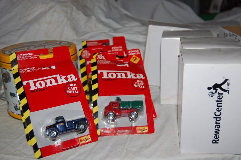 lot 103 image: Tonka Replicas and More