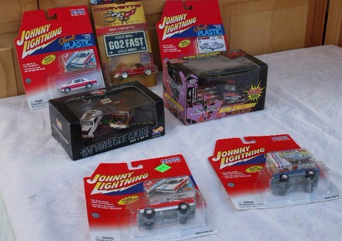 lot 131 image: Collectible Cars