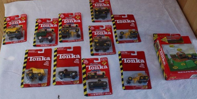 lot 132 image: Collectible Cars