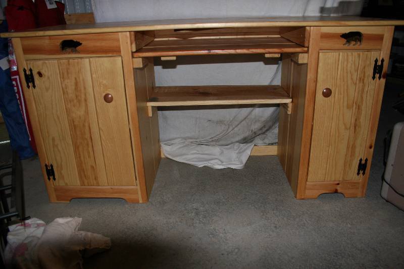 lot 148 image: Pine Computer Desk