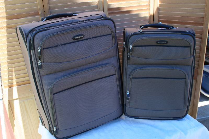 lot 149 image: Luggage