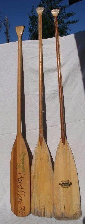 lot 165 image: Wooden Oars