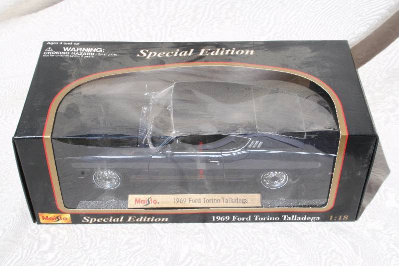 lot 185 image: Diecast Model Car