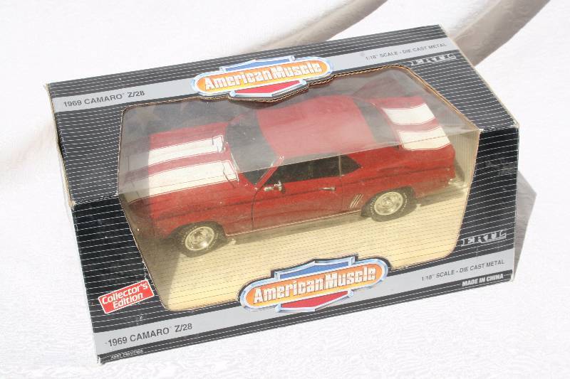 lot 192 image: Diecast Model Car