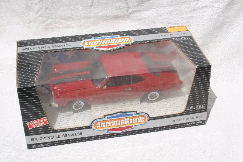 lot 198 image: Diecast Model Car