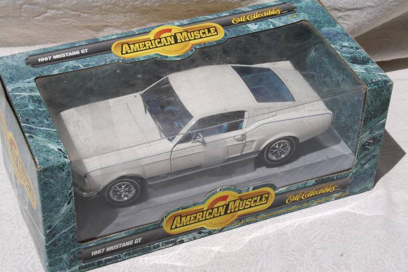 lot 203 image: Diecast Model Car