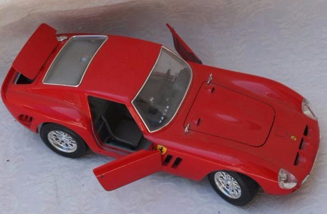 lot 255 image: Diecast Model Car