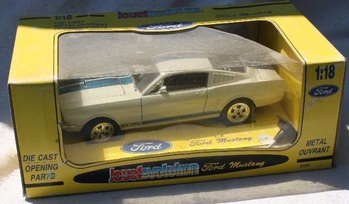 lot 298 image: Diecast Model Car