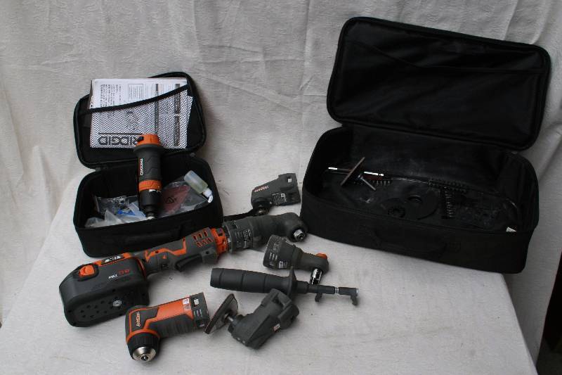 lot 339 image: Multi-Tool