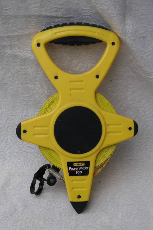 lot 363 image: 100 Tape Measure